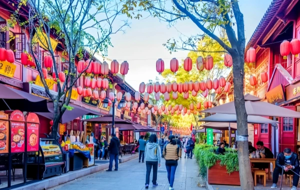 Kunming Old Street: A Time Corridor from Tea Horse Station to Urban Memory-2