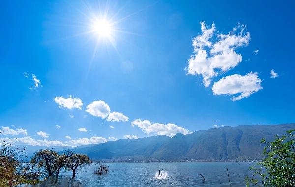 Erhai Lake: A Millennium Watch from the Pearl of the Plateau to the Mirror of Wind, Flowers, Snow, and Moon-2