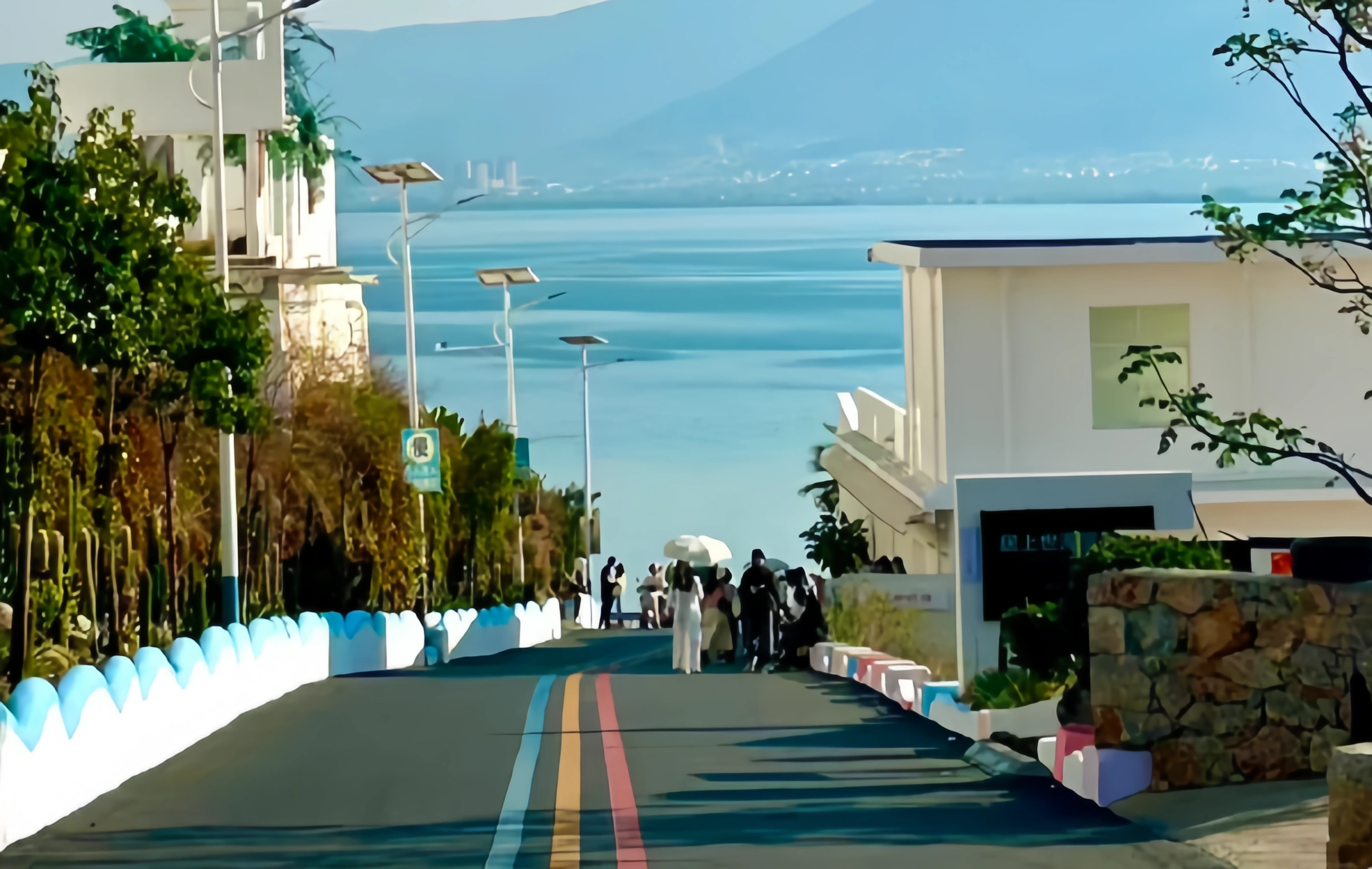 Yunnan Rainbow Highway: A Flowing Gallery from the High Mountain Rift to the South of Colorful Clouds