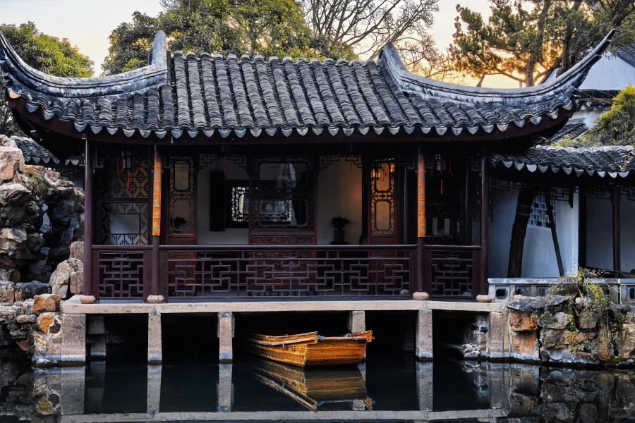 Master of the Nets Garden: A vast world nestled within a small mountain forest-3