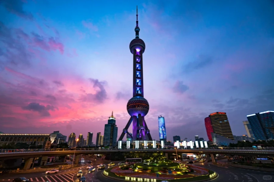 Oriental Pearl Tower: A Soaring Journey from Pudong Blueprint to Window of the World-3