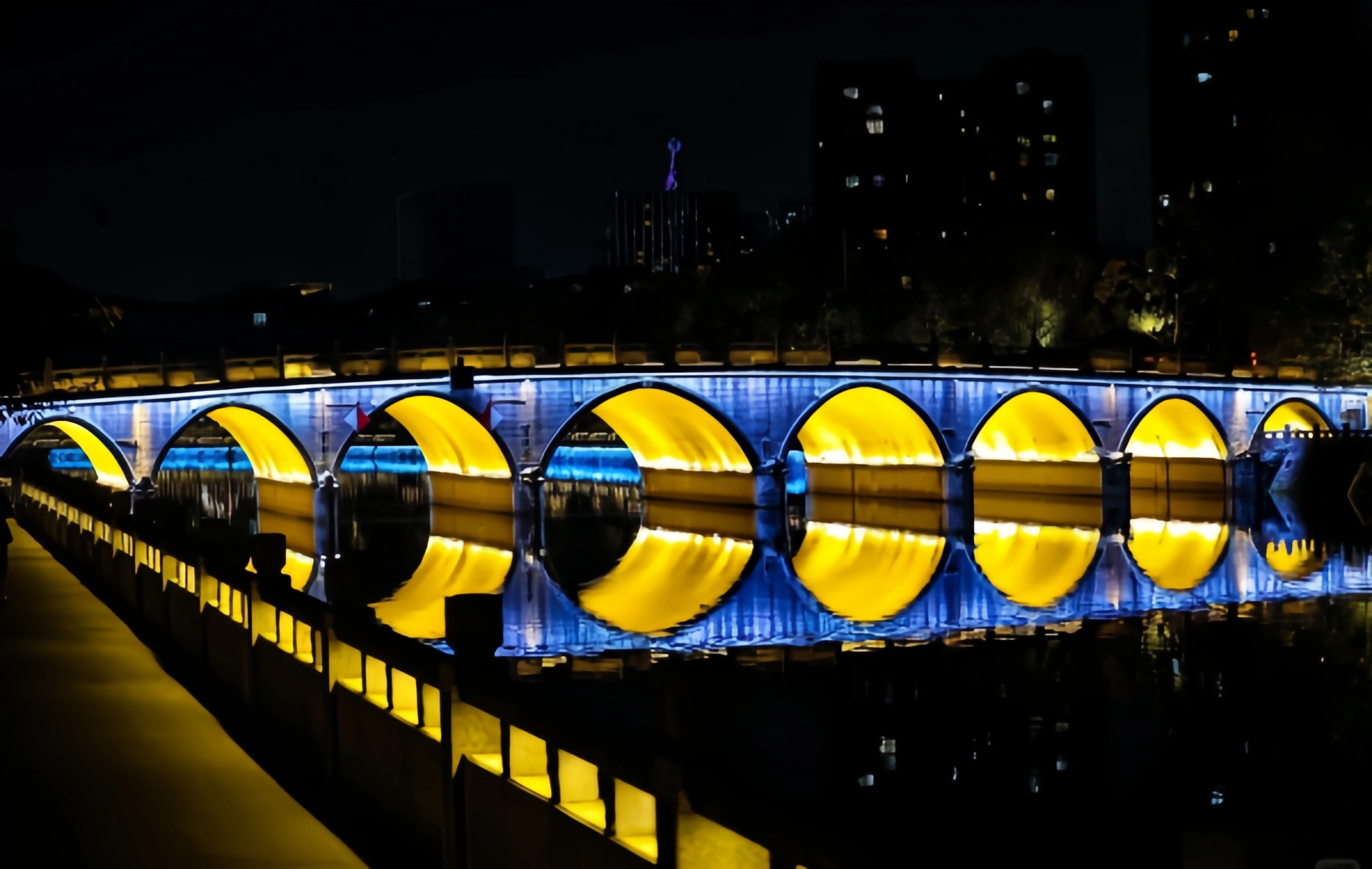 سيشوان جينجيانغ جولة ليلية: فيضان شاعري الألفية في قلب تشنغدو-4