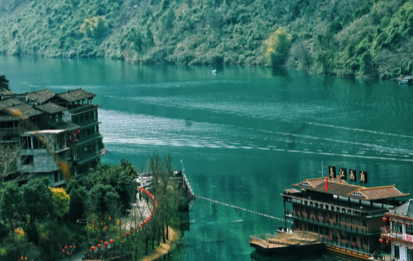 Gongtan Ancient Town:Ein Millennial Salt Port und Architekt Epic Hanging on the Cliffs of the Wujiang River-2
