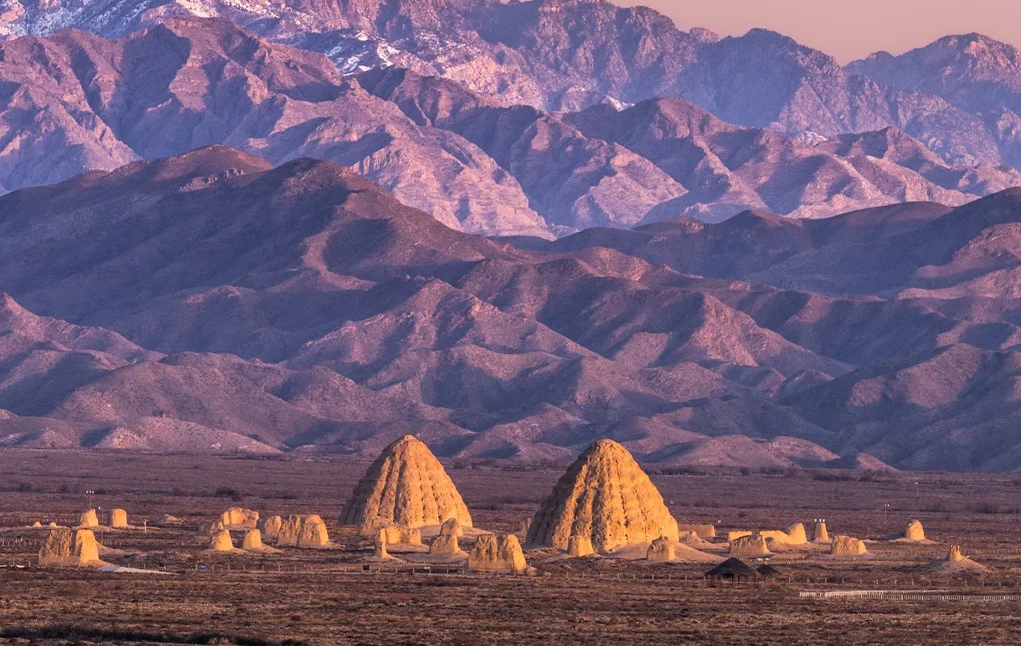 Western Xia Tombs: Les Echos mystérieux d'une dynastie abandonnée-2