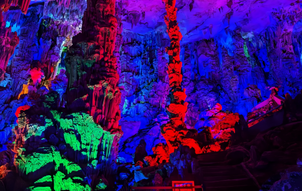 مقهى (ريد فلوت) (A Journey of Rebirth from an Ancient Underground River to an underground Art Palace)-3