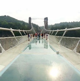 Grand Canyon Glass Bridge & Baofeng Lake Tour