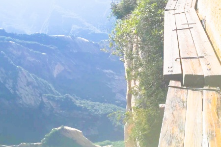 Hiking Hua Mountain: A Day Trip from Xi'an for Adventure Seekers