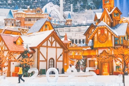 Skiing in Shanghai? Discover the Best Indoor Snow Adventures!