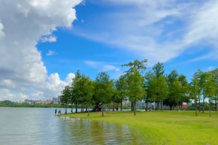 10 Epic Day Trips from Shenzhen: Tech Castles, Underground Rivers & More