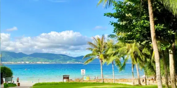 1741152718073.jpg Yalong Bay.jpg