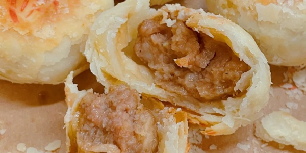 Suzhou-style fresh meat mooncakes,must-try food in suzhou.jpg