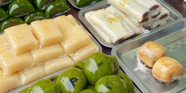 Jinling Rice Cake，must-try food. nanjing.jpg