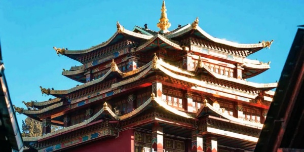 Dukezong Ancient City shangri la.jpg