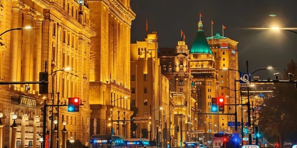 1743496488399.jpg the bund.jpg