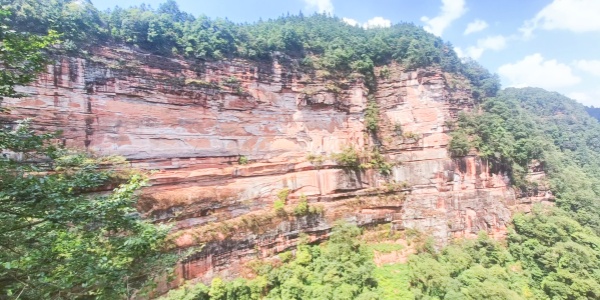 Which attraction in Chongqing is considered the best place，china tour,2.jpg