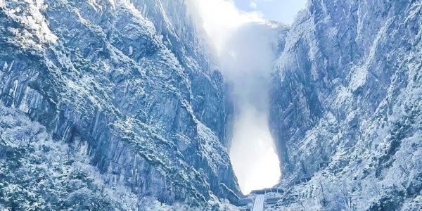 zhangjiajie,pesona travel,pesona jawa,snow.jpg