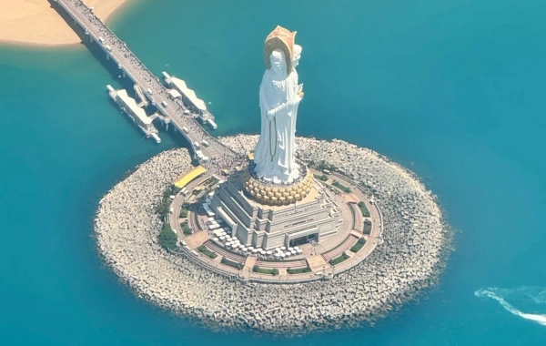 Sanya One-Day Tour: Exploring Nanhai Guanyin, Dadongtian/Xiaodongtian & Tianya Haijiao