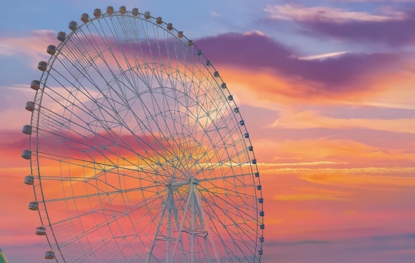 Nanchang Star Ferris Wheel and sunset glow